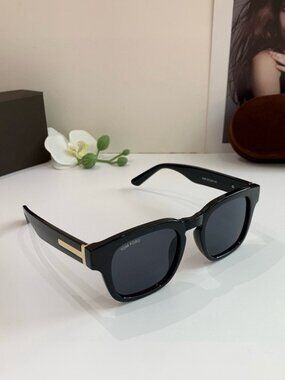 Tom Ford Sunglasses Unisex Fashion Eyewear UV Protection ✨